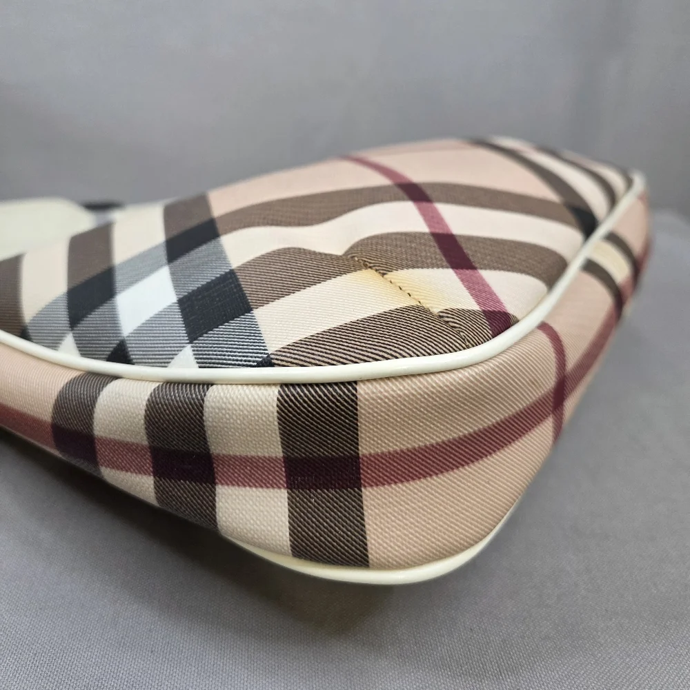 ✨️BURBERRY Barton Hobo Bag - Picture 9 of 16